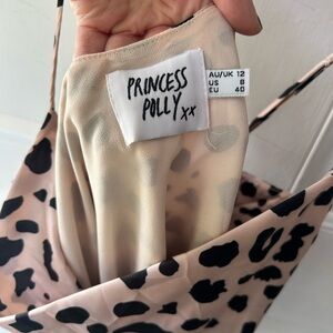 ❄️10 FOR $25❄️ Princess Polly leopard silk dress size 6.
